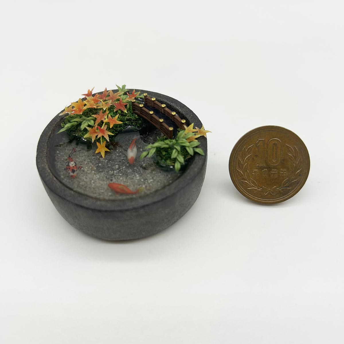 小林美幸作 金魚 紅葉 石鉢