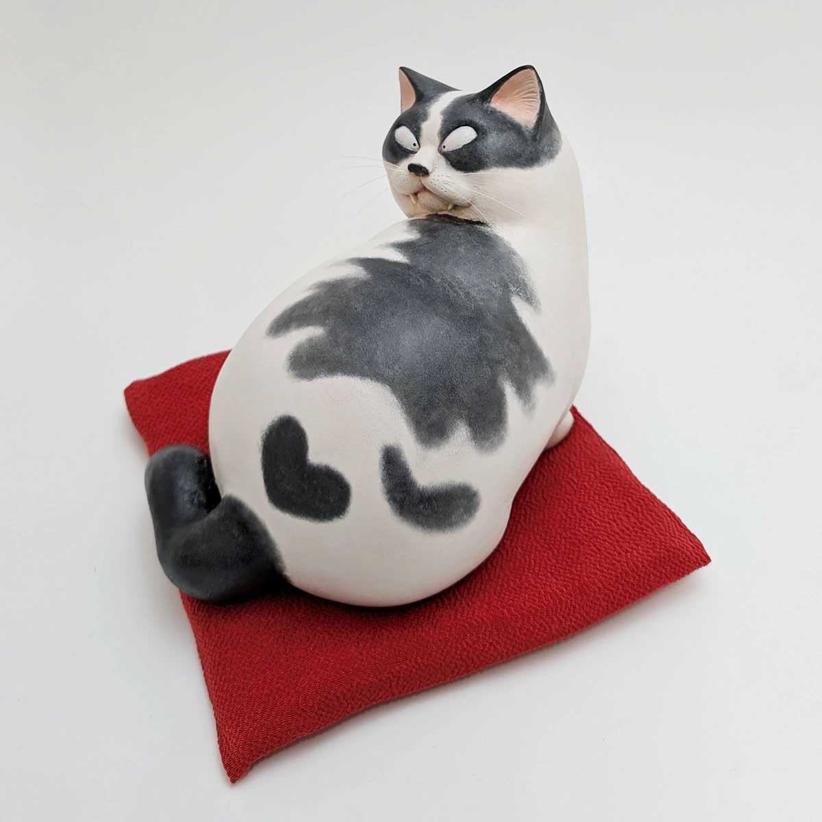 蔵馬工房 なにか！ 猫創作人形