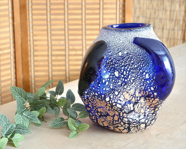 琉球ガラス　土紋三色巻石型花器