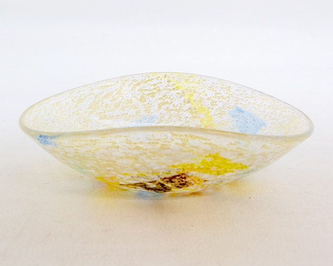 Kim　Glass　Design　小樽ガラス　トレー・ソルベ　横からの形