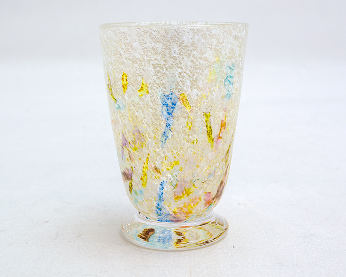 Kim　Glass　Design　小樽ガラス　ぐい呑み(立型)・ソルベ　正面からのシルエットです