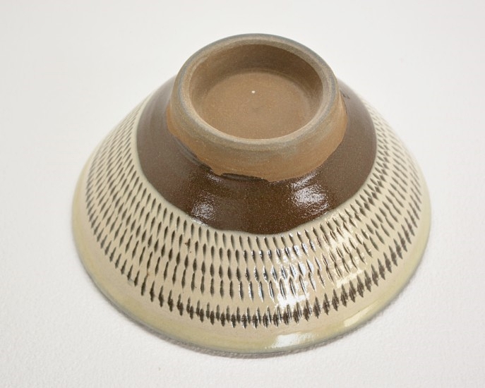 小袋定雄(小袋製陶所)　茶碗　4寸　白トビ　手にフィットする形状