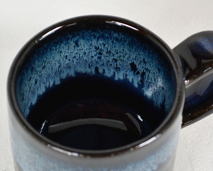 里見武士(秀山窯)作　小石原焼　カップ&ソーサー(木の葉)　藍　カップ内側