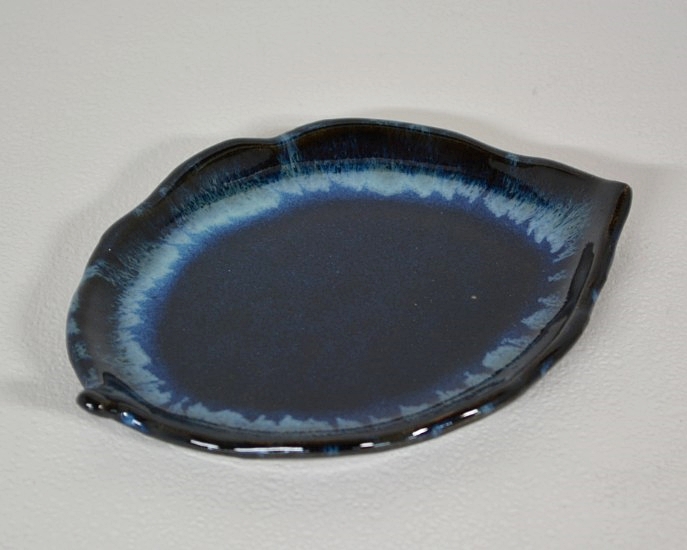 里見武士(秀山窯)作　小石原焼　カップ&ソーサー(木の葉)　藍　木の葉皿