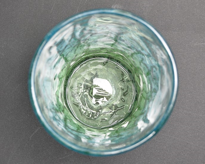 稲嶺盛一郎作(琉球ガラス工房　絆)　琉球ガラス　ロックグラス　アイスカット　水/緑　上から内側