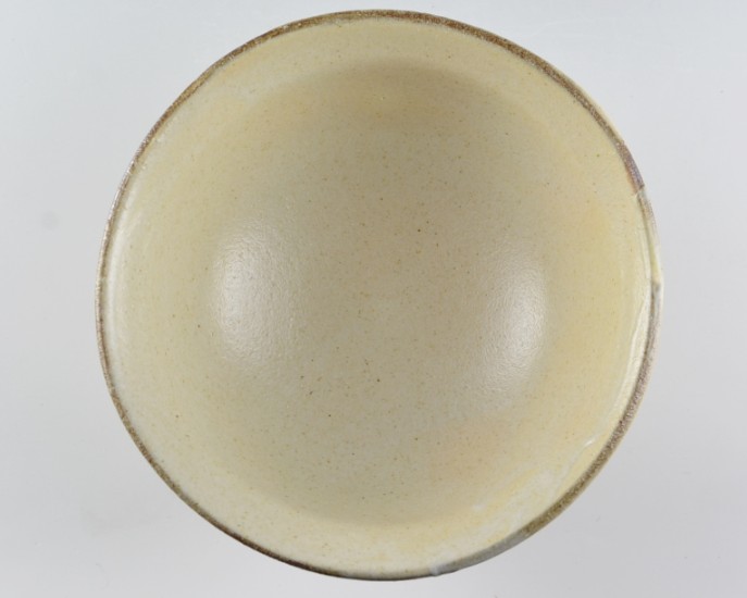 大関信一作　笠間焼　茶碗　水玉　白　茶碗の中の画像です