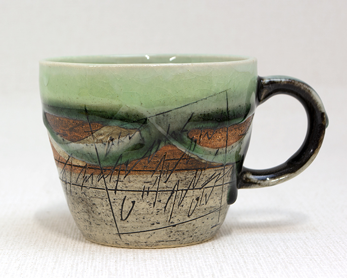 林英樹作　美濃焼　ミニコーヒーカップ　二色線刻　緑　斜めから