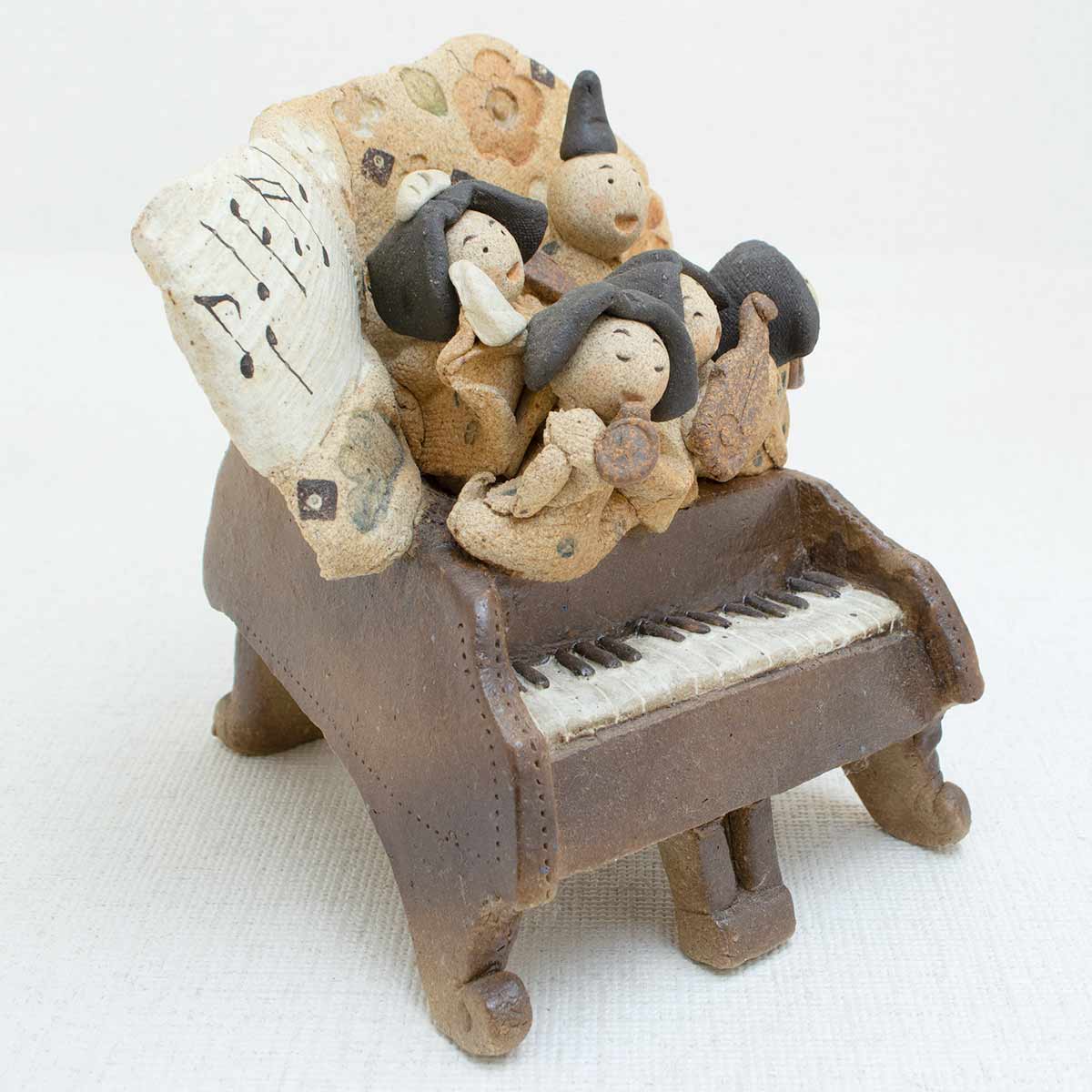 滝上真由美作　陶雛人形　おもしろピアノ4